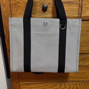 Lululemon 10L two tone canvas tote